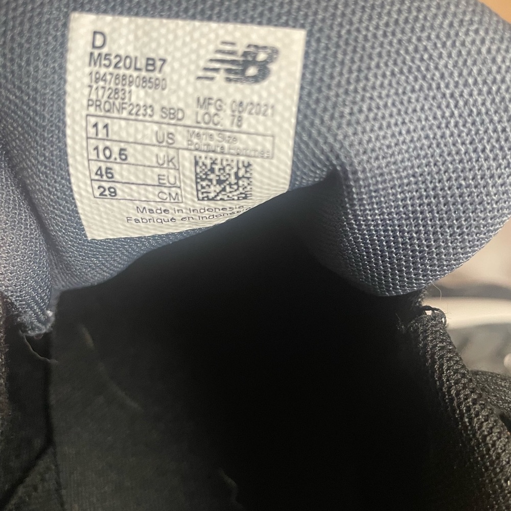 Size 11 mens new balance